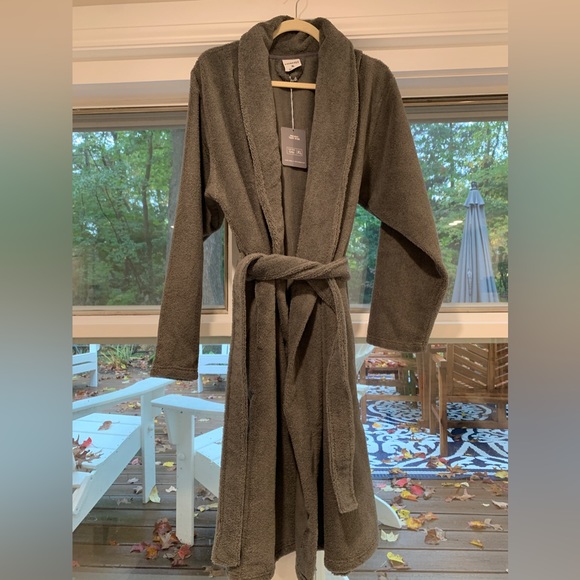 MDRNST Other - MDRNST Mens XL Terry Robe